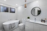 https://images.listonce.com.au/custom/160x/listings/14-nandaly-court-greensborough-vic-3088/302/01133302_img_06.jpg?FxKCL4eZS_o