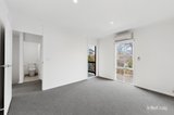 https://images.listonce.com.au/custom/160x/listings/14-neale-street-kensington-vic-3031/582/01979582_img_09.jpg?ARyG5wout1w