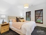 https://images.listonce.com.au/custom/160x/listings/14-norfolk-avenue-lake-gardens-vic-3355/622/01576622_img_11.jpg?0SbvJS2pgr0