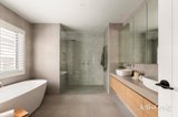 https://images.listonce.com.au/custom/160x/listings/14-oak-street-beaumaris-vic-3193/867/01767867_img_16.jpg?yyhVMq-E3Rs