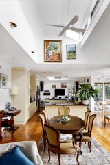 https://images.listonce.com.au/custom/160x/listings/14-oban-way-macleod-vic-3085/976/01699976_img_06.jpg?r2Bw3J0QEfQ