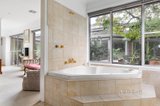 https://images.listonce.com.au/custom/160x/listings/14-oban-way-macleod-vic-3085/976/01699976_img_10.jpg?5B35Bad36Ws