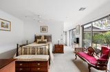 https://images.listonce.com.au/custom/160x/listings/14-oban-way-macleod-vic-3085/976/01699976_img_15.jpg?tNJHz9zQKNM