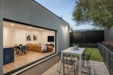 https://images.listonce.com.au/custom/160x/listings/14-old-lilydale-road-ringwood-east-vic-3135/229/01645229_img_15.jpg?P68PVvDOrq8