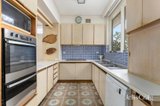 https://images.listonce.com.au/custom/160x/listings/14-orrong-crescent-caulfield-north-vic-3161/112/01819112_img_08.jpg?7OYRWNgksnE