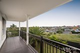 https://images.listonce.com.au/custom/160x/listings/14-peerless-court-avondale-heights-vic-3034/516/01990516_img_18.jpg?J6bZ_222V30