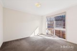 https://images.listonce.com.au/custom/160x/listings/14-penshurst-place-warranwood-vic-3134/181/01950181_img_09.jpg?0sbBe-Thzh0