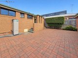 https://images.listonce.com.au/custom/160x/listings/14-pescott-street-newtown-vic-3220/247/01978247_img_09.jpg?tOSNC2Yp3cA