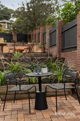 https://images.listonce.com.au/custom/160x/listings/14-progress-road-eltham-north-vic-3095/480/01906480_img_14.jpg?iQJKt4zHMfY