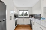 https://images.listonce.com.au/custom/160x/listings/14-riviera-crescent-ocean-grove-vic-3226/961/01818961_img_04.jpg?uUD0HroSorc