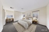 https://images.listonce.com.au/custom/160x/listings/14-robinson-road-hawthorn-vic-3122/070/01938070_img_04.jpg?3PeQArE3lD4