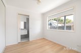 https://images.listonce.com.au/custom/160x/listings/14-robinson-street-croydon-vic-3136/613/01874613_img_15.jpg?89Q7m9qS8MQ
