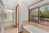 https://images.listonce.com.au/custom/160x/listings/14-rotherwood-avenue-ringwood-east-vic-3135/615/01778615_img_01.jpg?fjlHgpZ961U