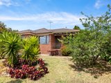 https://images.listonce.com.au/custom/160x/listings/14-rushden-close-bell-post-hill-vic-3215/358/01552358_img_01.jpg?3pNPw2X3O5U