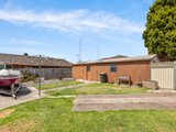 https://images.listonce.com.au/custom/160x/listings/14-rushden-close-bell-post-hill-vic-3215/358/01552358_img_06.jpg?--bGI4bJAr4