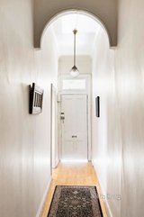 https://images.listonce.com.au/custom/160x/listings/14-shamrock-street-brunswick-west-vic-3055/674/01118674_img_03.jpg?-GJUgmq3CZs