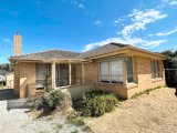 https://images.listonce.com.au/custom/160x/listings/14-sheridan-avenue-frankston-vic-3199/542/01751542_img_07.jpg?tUOtb33PMeM