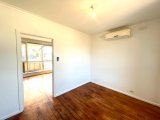 https://images.listonce.com.au/custom/160x/listings/14-sheridan-avenue-frankston-vic-3199/542/01751542_img_08.jpg?IRrlfCCs5w4