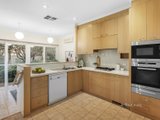 https://images.listonce.com.au/custom/160x/listings/14-sherwood-road-mount-waverley-vic-3149/106/00986106_img_03.jpg?X0SAtCS45Pk