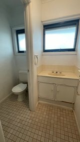 https://images.listonce.com.au/custom/160x/listings/14-tarella-road-chelsea-vic-3196/565/01989565_img_03.jpg?Jz08ugiDA5Q
