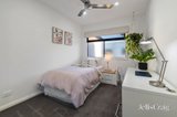https://images.listonce.com.au/custom/160x/listings/14-tarook-way-mornington-vic-3931/555/01914555_img_12.jpg?7Pt7cXMZTns