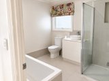 https://images.listonce.com.au/custom/160x/listings/14-trudgeons-road-welshmans-reef-vic-3462/728/01932728_img_04.jpg?CRLszw4g20M