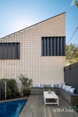 https://images.listonce.com.au/custom/160x/listings/14-turner-street-abbotsford-vic-3067/845/01810845_img_13.jpg?fbZJhCZx1BM