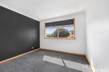 https://images.listonce.com.au/custom/160x/listings/14-vale-street-sebastopol-vic-3356/987/01975987_img_06.jpg?XG1p2aMU2JE