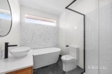 https://images.listonce.com.au/custom/160x/listings/14-vale-street-sebastopol-vic-3356/987/01975987_img_08.jpg?2VZgiKs8-eo