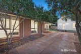 https://images.listonce.com.au/custom/160x/listings/14-valley-court-croydon-south-vic-3136/617/00879617_img_01.jpg?bLstv9ar764