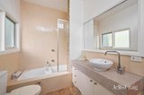 https://images.listonce.com.au/custom/160x/listings/14-vasey-grove-donvale-vic-3111/265/01818265_img_11.jpg?d_3dw65ZGm8