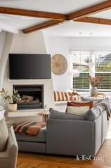 https://images.listonce.com.au/custom/160x/listings/14-verity-street-richmond-vic-3121/441/01980441_img_04.jpg?W3uG342TCH0