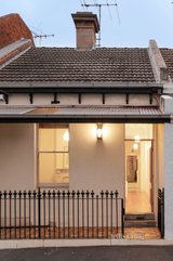 https://images.listonce.com.au/custom/160x/listings/14-westgarth-street-fitzroy-vic-3065/262/01650262_img_19.jpg?9-nfHNr5Vqk