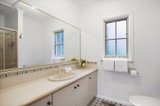 https://images.listonce.com.au/custom/160x/listings/14-whites-way-sorrento-vic-3943/650/01727650_img_21.jpg?_ol13-k6C8A