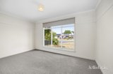 https://images.listonce.com.au/custom/160x/listings/14-whitta-street-sebastopol-vic-3356/426/01943426_img_06.jpg?L9x4ptNS0ZE