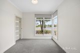 https://images.listonce.com.au/custom/160x/listings/14-whitta-street-sebastopol-vic-3356/426/01943426_img_07.jpg?kYsJcDjWn8Y