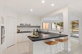 https://images.listonce.com.au/custom/160x/listings/14-wickham-court-chirnside-park-vic-3116/707/01629707_img_06.jpg?BiIsdO_S7Is