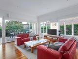 https://images.listonce.com.au/custom/160x/listings/14-willandra-avenue-canterbury-vic-3126/446/00976446_img_04.jpg?T0JzL_1WrZc