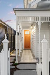 https://images.listonce.com.au/custom/160x/listings/14-woods-street-newport-vic-3015/508/01579508_img_02.jpg?2J3lfb1UkQ4