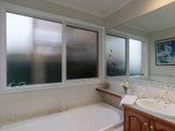 https://images.listonce.com.au/custom/160x/listings/14-yarra-valley-boulevard-chirnside-park-vic-3116/251/01524251_img_12.jpg?sCYrRpSc1Bs