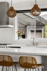 https://images.listonce.com.au/custom/160x/listings/140-beddoe-avenue-bentleigh-east-vic-3165/032/01938032_img_14.jpg?pH7njDRkj6M