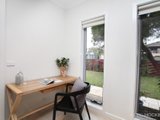 https://images.listonce.com.au/custom/160x/listings/140-blackshaws-road-south-kingsville-vic-3015/566/01202566_img_19.jpg?RaYHB9alLQ8