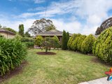 https://images.listonce.com.au/custom/160x/listings/140-hayrick-lane-mooroolbark-vic-3138/656/01524656_img_13.jpg?Ube9gMwCCeY