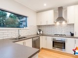 https://images.listonce.com.au/custom/160x/listings/140-longfellow-avenue-mooroolbark-vic-3138/831/01524831_img_07.jpg?SddwPFzS8hM