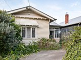 https://images.listonce.com.au/custom/160x/listings/140-shaftesbury-parade-thornbury-vic-3071/691/00983691_img_01.jpg?x9K7MnoZG_A