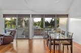 https://images.listonce.com.au/custom/160x/listings/140-springthorpe-boulevard-macleod-vic-3085/817/01596817_img_07.jpg?b4LmOTc4kv4