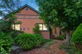 https://images.listonce.com.au/custom/160x/listings/140-summerhill-road-glen-iris-vic-3146/395/00352395_img_01.jpg?LOwHcjQphxA