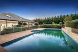 https://images.listonce.com.au/custom/160x/listings/140-sunset-drive-chirnside-park-vic-3116/137/01093137_img_03.jpg?fRmmy0ra4iI