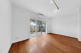 https://images.listonce.com.au/custom/160x/listings/1400-barkly-street-elwood-vic-3184/138/01810138_img_09.jpg?A2eslhXiuD4