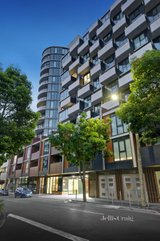 https://images.listonce.com.au/custom/160x/listings/1405154-cremorne-street-richmond-vic-3121/377/01172377_img_11.jpg?dKk_KqkYA14